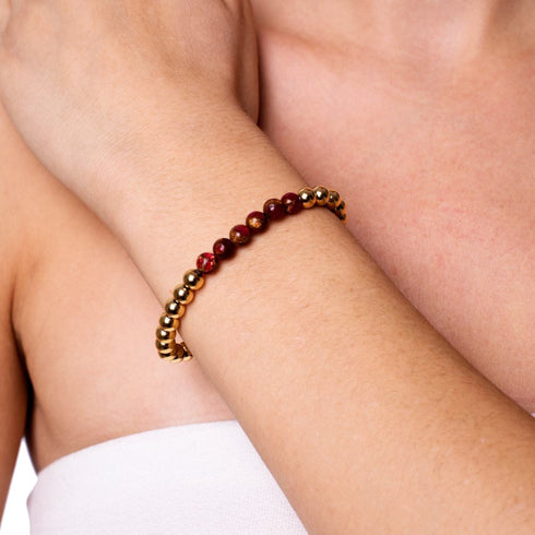 Inspiriert | 18 Karat Gold | Neuer roter Achat | Edelstein-Ausdrucksarmband